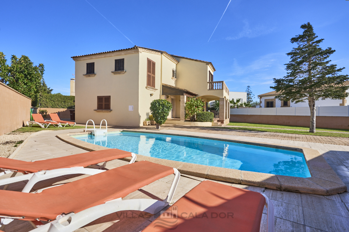 Villa Tos,  3 bedrooms, Sa Coma, Mallorca